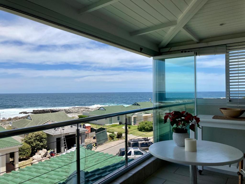 31 Tobago Bay Apartment Hermanus Bagian luar foto